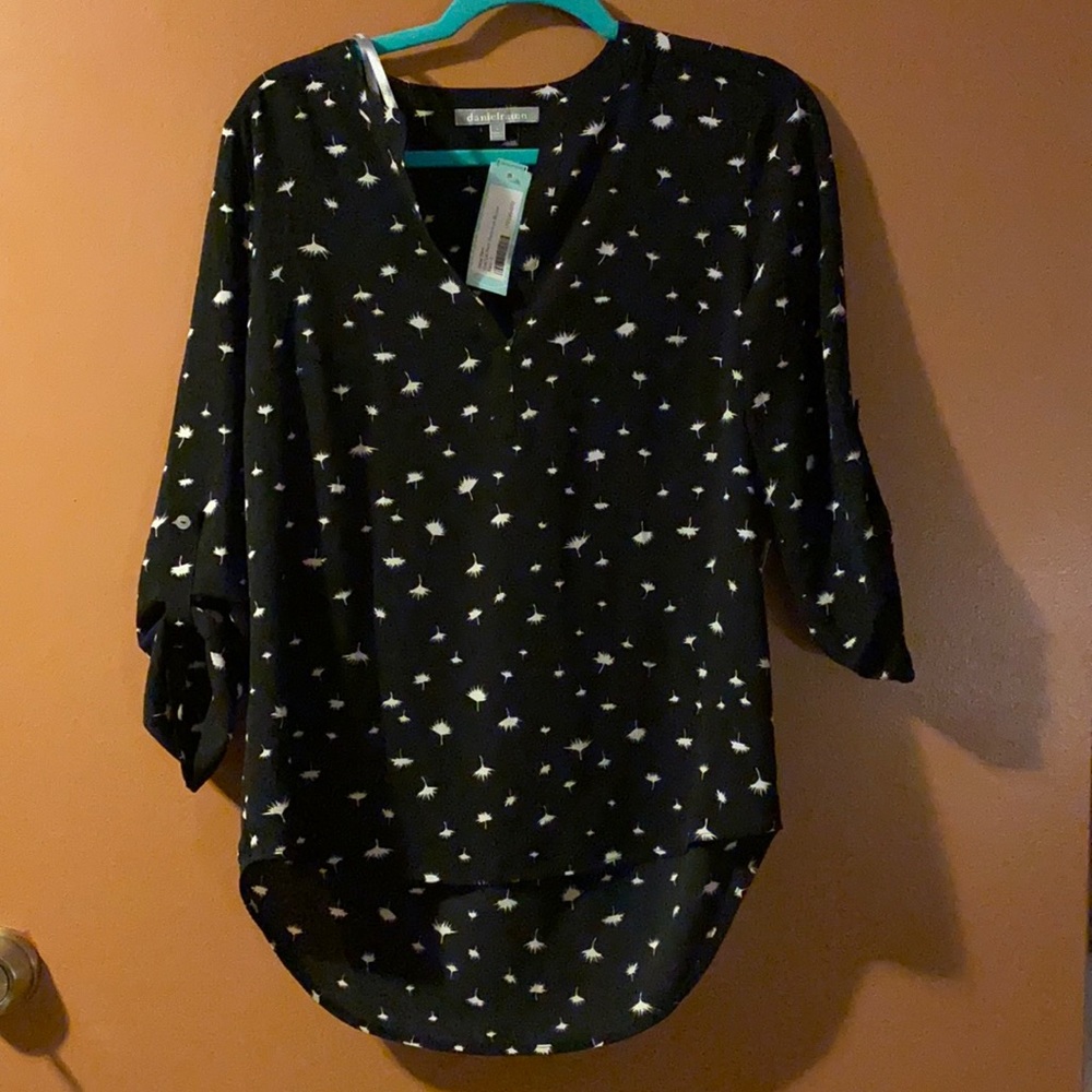 NEW Women’s Patterned Blouse - size Small